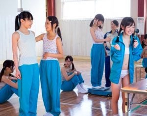 JC身体測定！体育館で行われた発育途上の美少女の検査を盗撮！