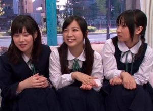 チンポに興味津々な女子中○生の修学旅行生さんをMM号にご招待してみた