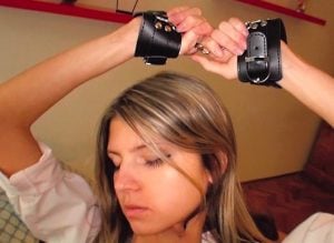 世界の洋ロリ！ロシアの美少女はアナルがお好き！二穴ファックで鮮烈アクメ　【ジーナ・ガーソン】