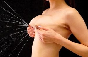 ＜新美もも＞母乳噴出する19歳の幼妻！Fカップスレンダーボディ