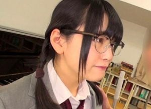 地味で真面目な女子校生さん男子とエロいことしたすぎて痴女のように誘い乳首弄られ感涙ｗｗ