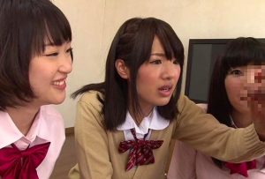 短小包茎罵倒!ロリ女子校生にチンポをバカにされる学園生活が悲惨すぎるw