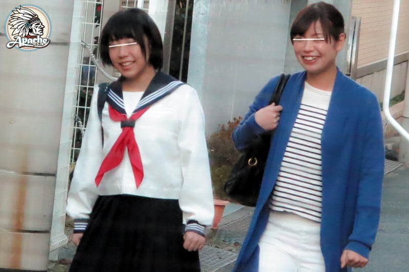 女子校生